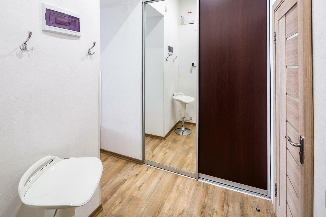 Romari Rynok Square Apartment Lviv Bagian luar foto