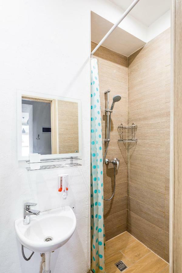 Romari Rynok Square Apartment Lviv Bagian luar foto